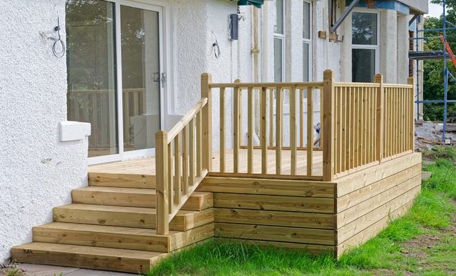 Decking steps