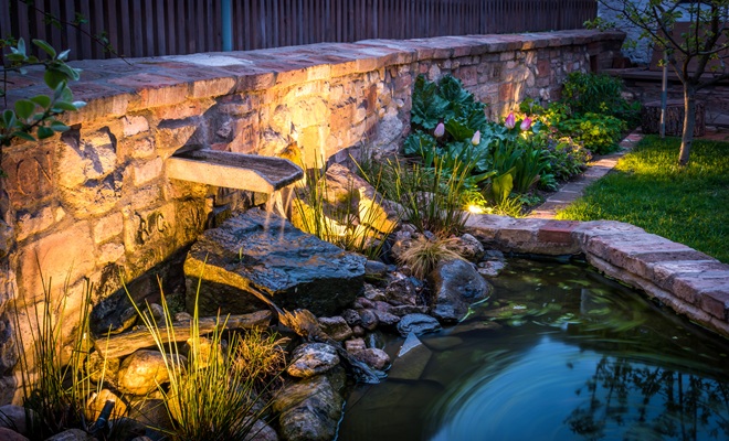 Water feature with lights