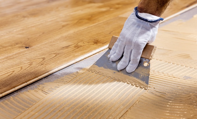 Gluing LVT down