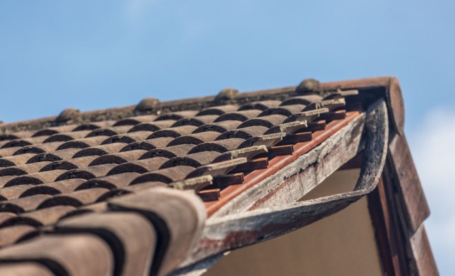 Gaps in gutters