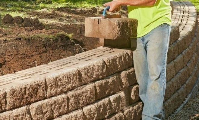 Garden wall construction