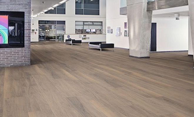 Dark wood karndean floor