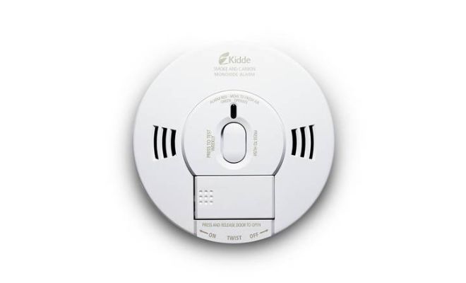 Combined optical smoke and carbon monoxide alarm