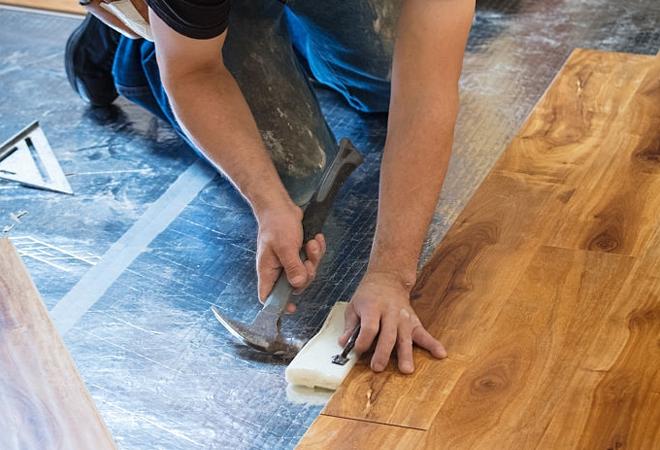installing laminate floor cut
