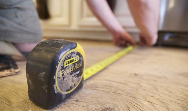 Measure room for laminate