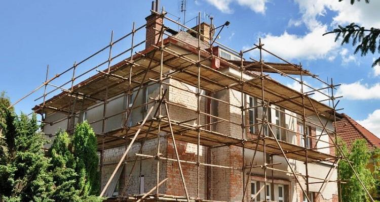 scaffolding on house