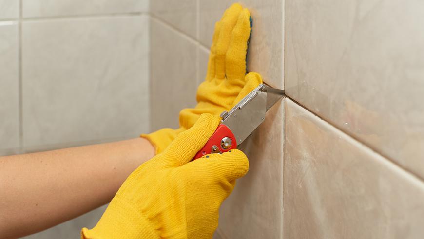 The Cost Of Re Grouting A Bathroom, How To Regrout Wall Tiles Uk