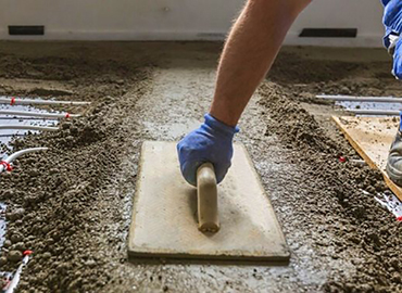 Screeding flooring